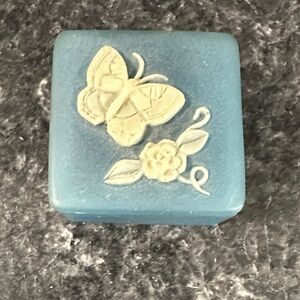 Vintage Incolay Soapstone Blue/White Butterfly & Flower Trinket Box